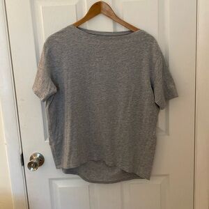 Like new Lululemon gray shirt